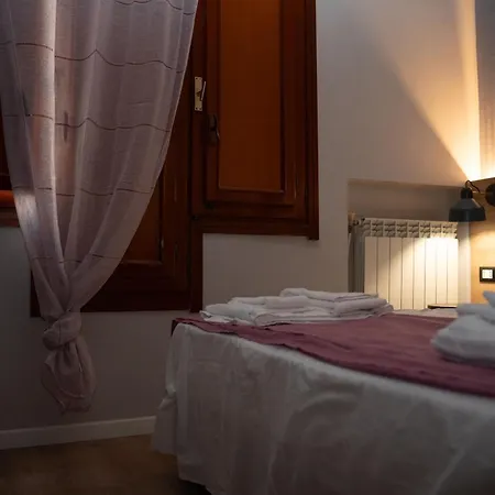 招待所 Aurooms 3*