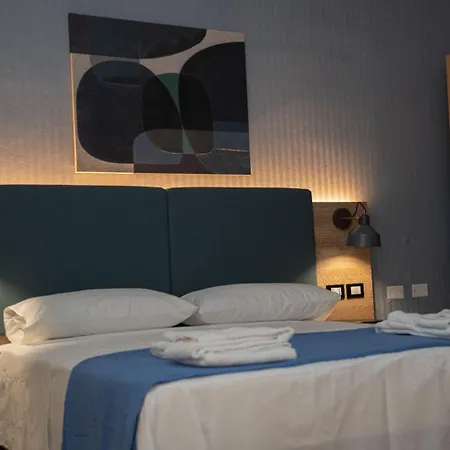 Aurooms 招待所 3*