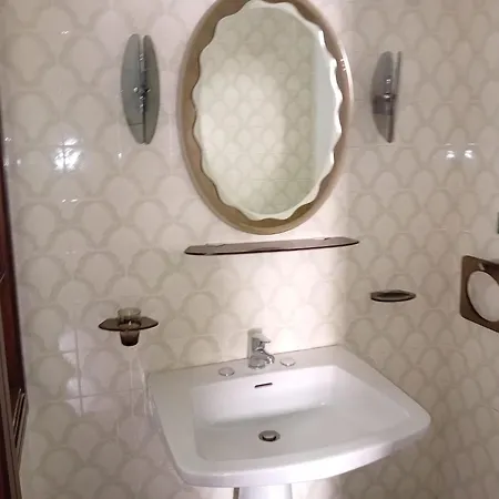 招待所 Aurooms 3*