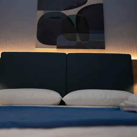 Aurooms 3* Cinisi